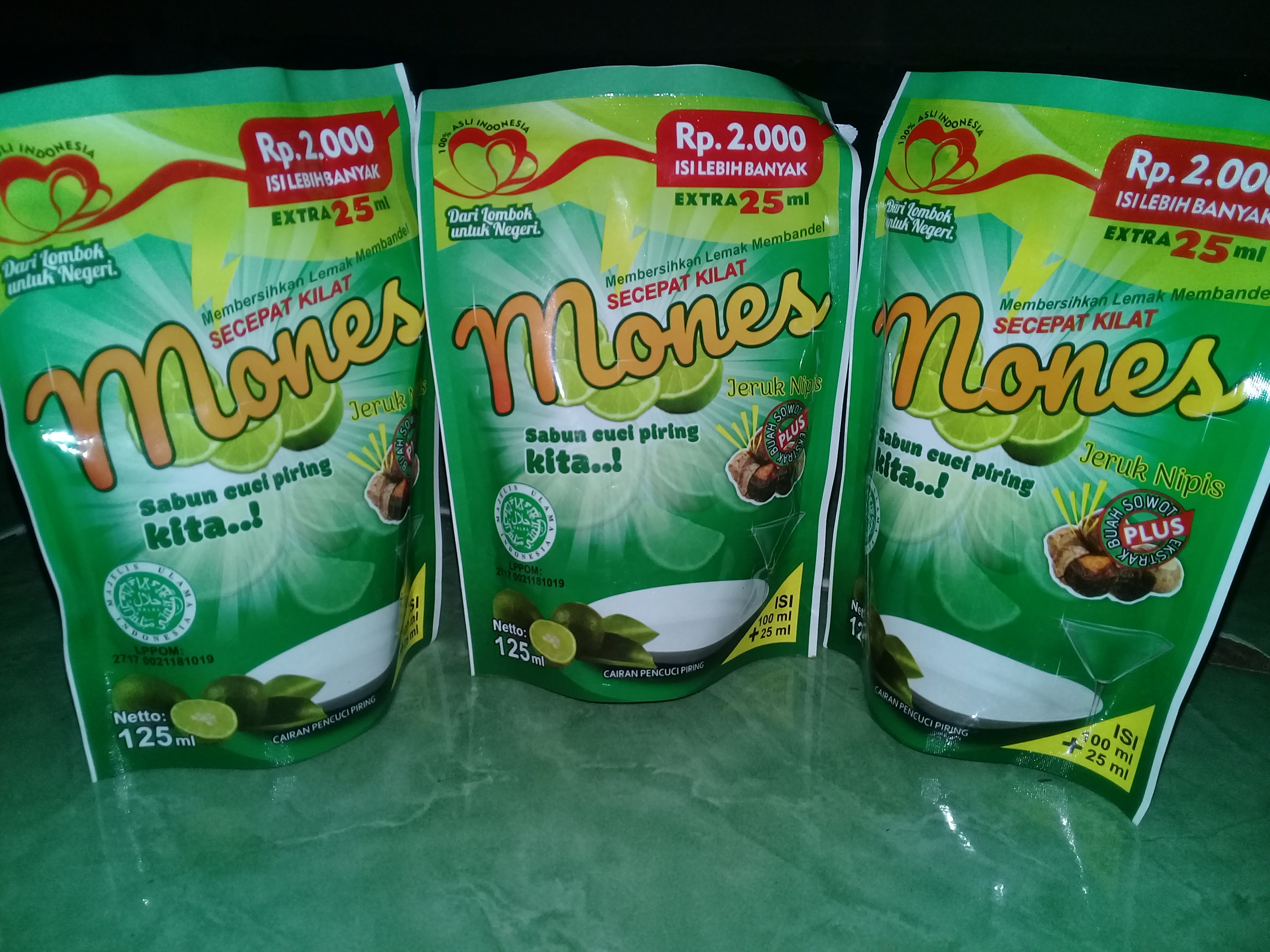 Mones. Sabun Cuci Piring dan Buah